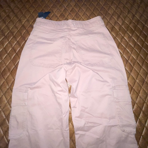 Cargos - Picture 6 of 6